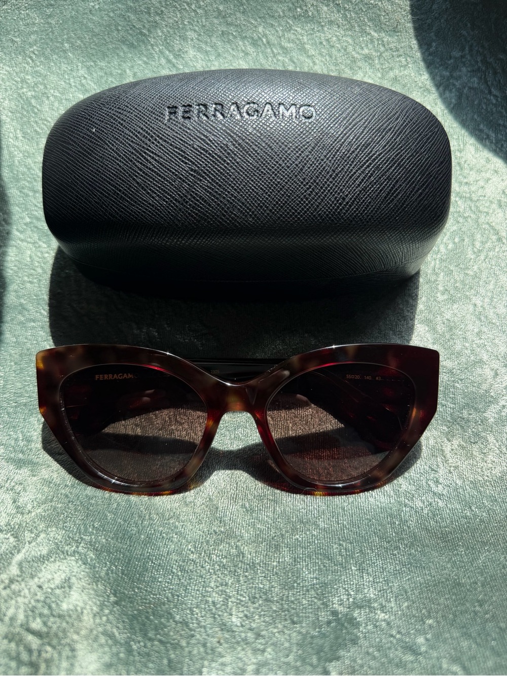 Salvatore Ferragamo Brown Tortoise Cat-Eye Sunglasses